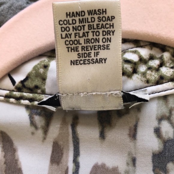 Cache’ jungle print top - Picture 10 of 12